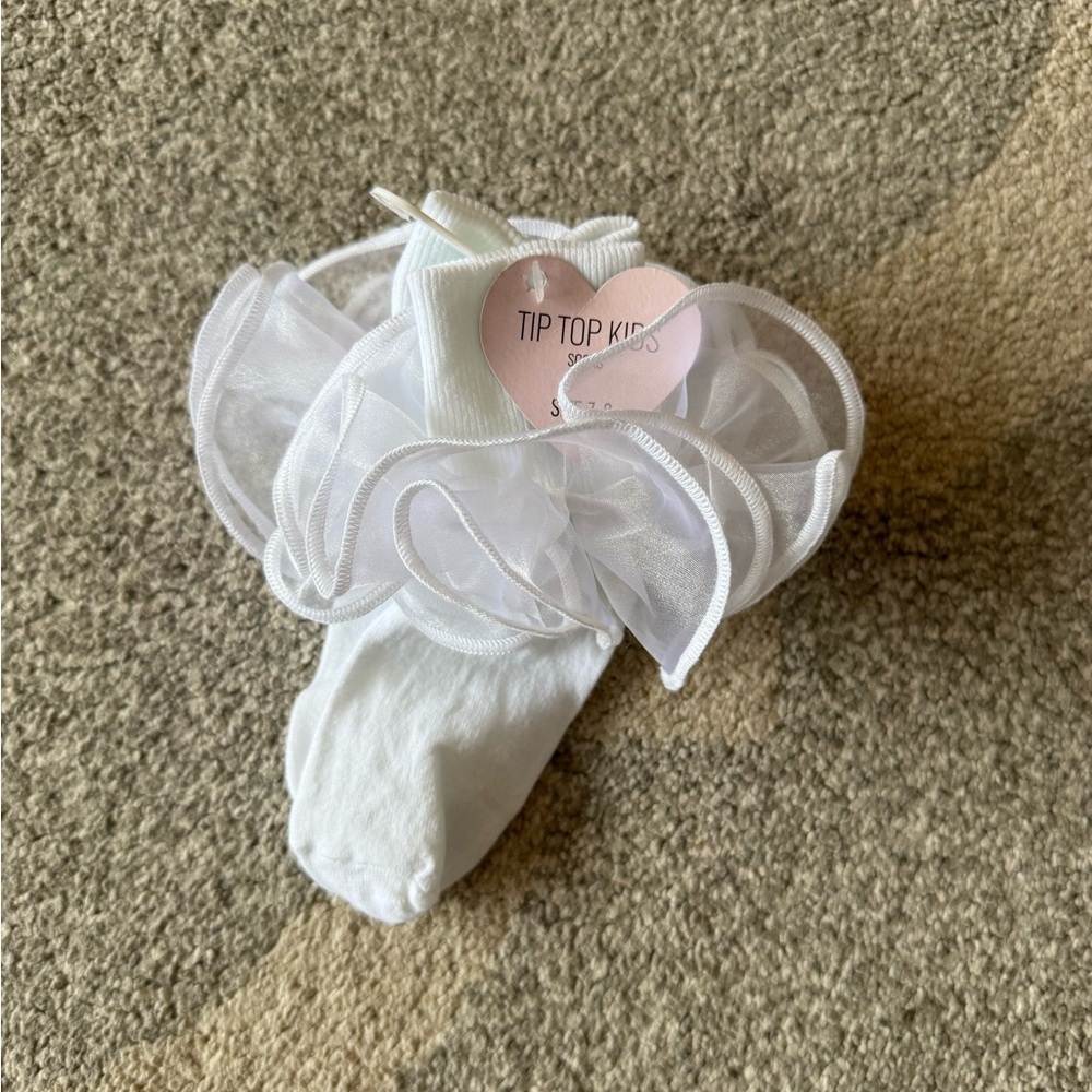 White Ruffle Socks